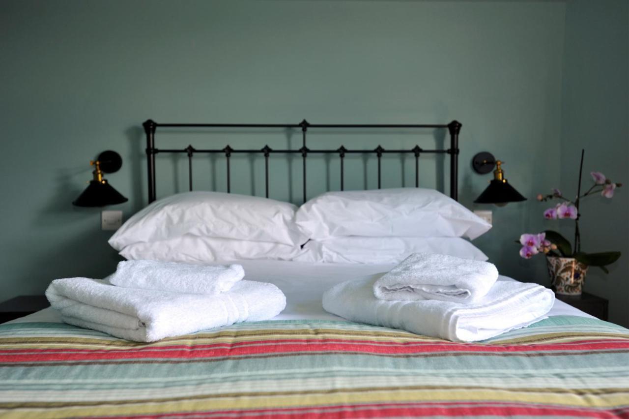 Beechurst Serviced Apartments เชลเทนแฮม ภายนอก รูปภาพ
