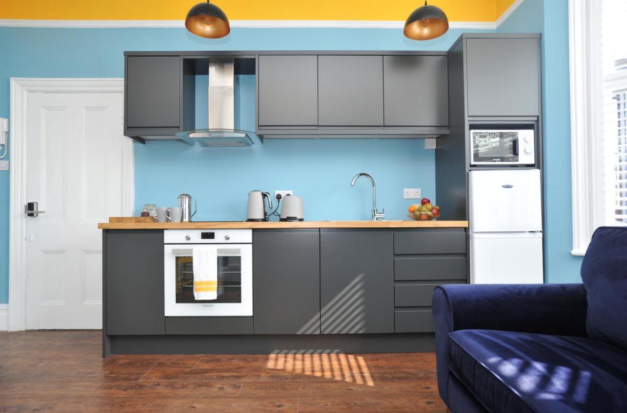 Beechurst Serviced Apartments เชลเทนแฮม ภายนอก รูปภาพ